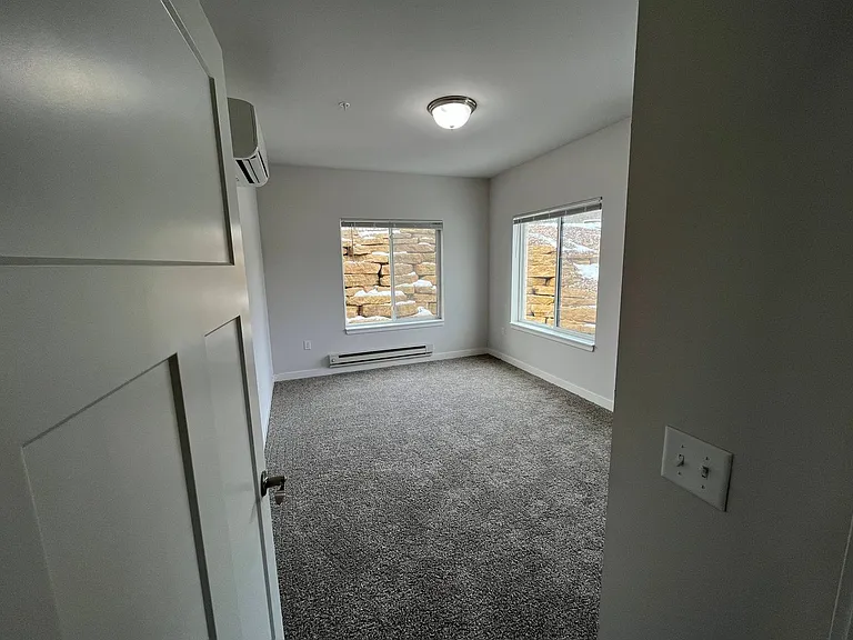 Cottage Grove Commons: Gaston — Photo 115