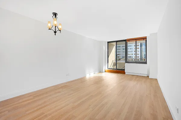 Rented by Compass | media 14