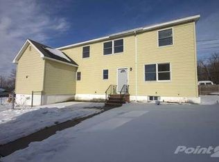 6 King Cole Rd, Hamburg, NJ 07419