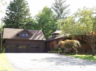 8402 Fitzwater Rd, Brecksville, OH 44141