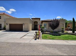 2213 Hacienda Rey Dr, Sunland Park, NM 88063