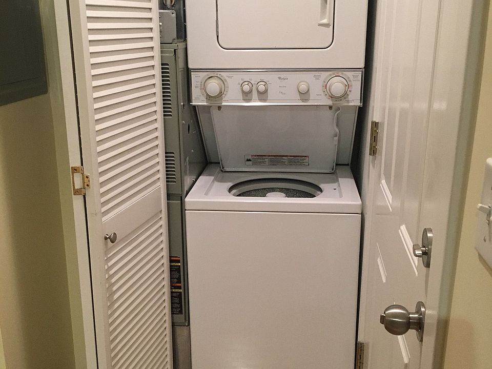 1st image of 1653 N Fairfield Ave APT 403