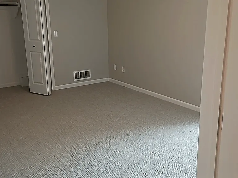 Prentiss Pointe Apartments — Photo 355