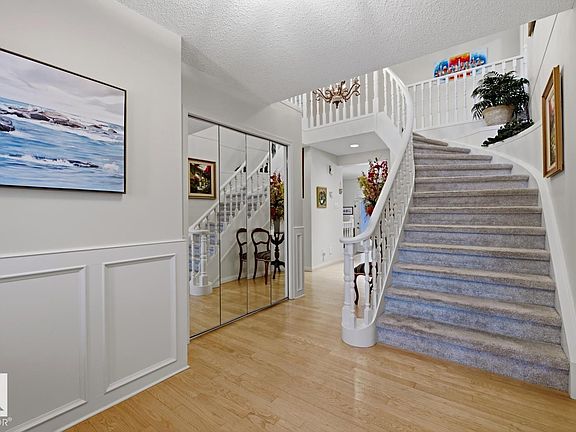 2nd image of 324 Wolf Ridge Point E