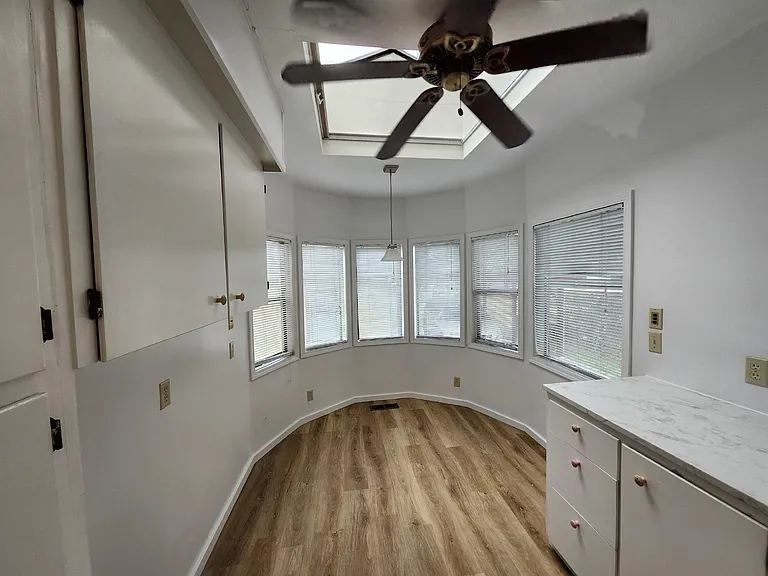 1909 Gregory Way — Photo 10