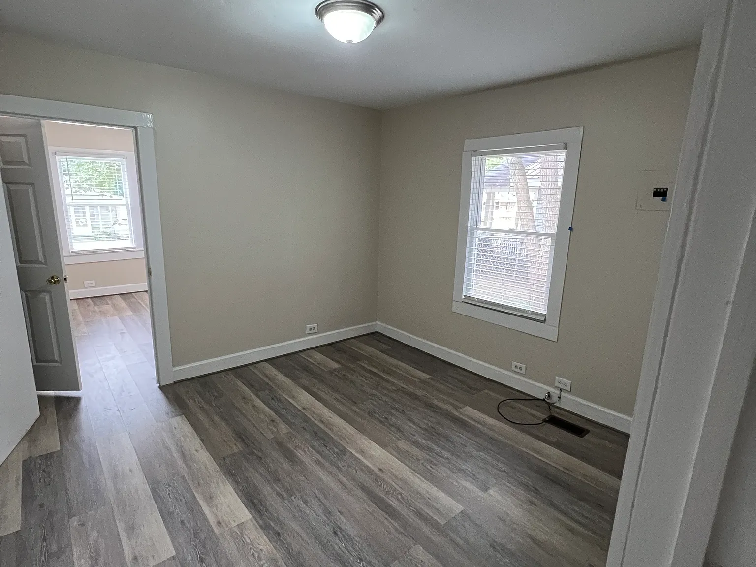 2 bed, 829 sqft, $1,050 — Photo 3