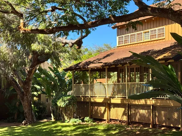 100 Lio Pl #E2, Maunaloa, HI 96770