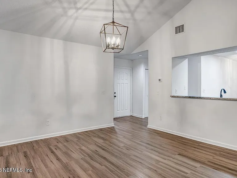 3105 Coral Reef Dr — Photo 6