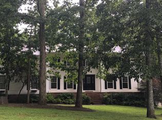 38 Mountain Cove Rd, Signal Mountain, TN 37377