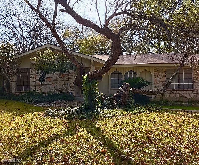 1st image of 938 Serenade Dr