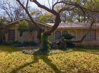 938 Serenade Dr, San Antonio, TX 78213