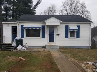 160 Crescent Dr, Bristol, VA 24201