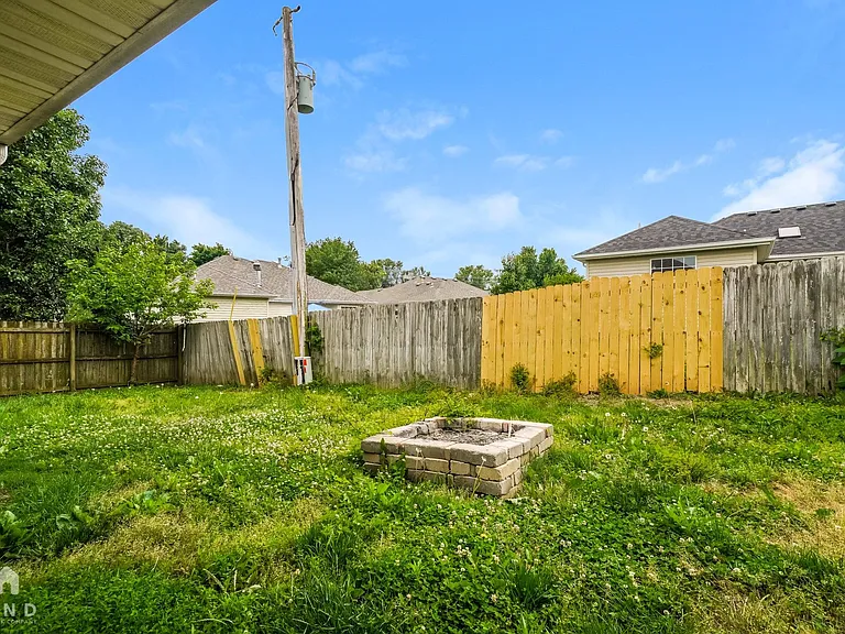 410 W White Ash Rd — Photo 18