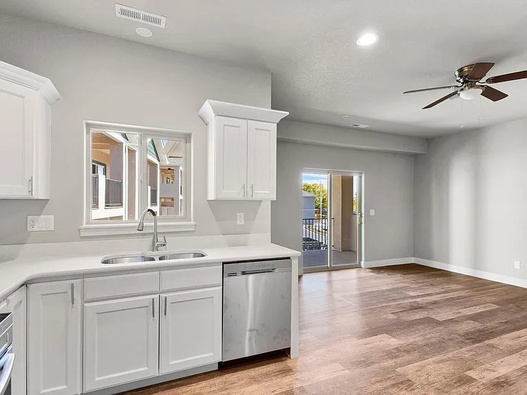 5310 N Union Blvd #101 — Photo 5