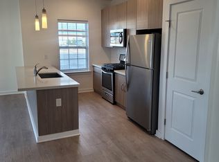 176 Quincy Ct #18, Perth Amboy, NJ 08861