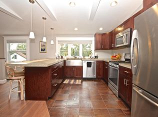 108 Warner St, Newport, RI 02840