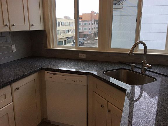 Grey quartz countertop