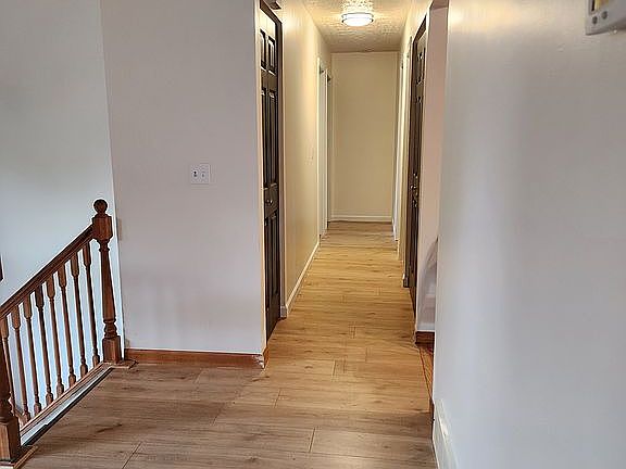 3rd image of 3712 Chelsea Dr