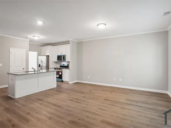 2854 Laurel Ridge Cir, East Point, GA 30344