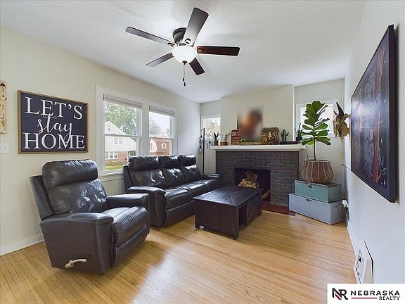 4th image of 1621 Woodsview St