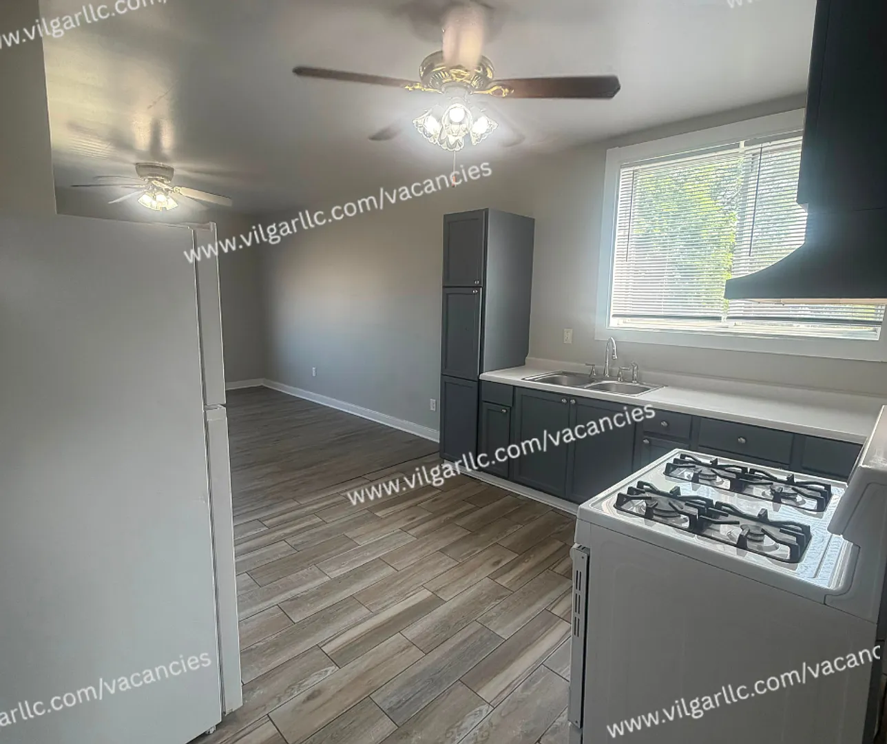 3910 Deodar — Photo 4