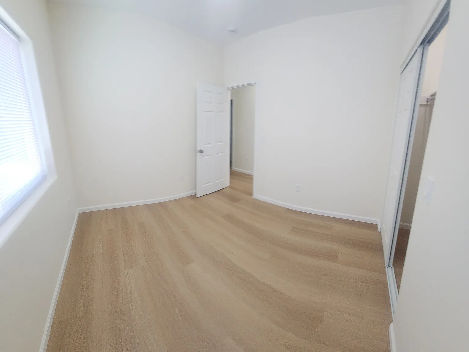4 bed, $4,250 — Photo 4