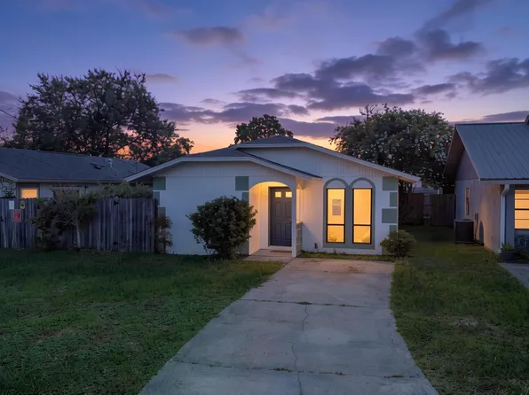 2405 Minnesota Ave, Lynn Haven, FL 32444