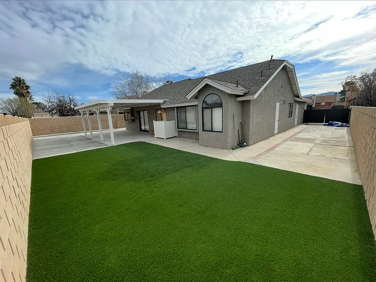 4147 E Avenue Q14 — Photo 2