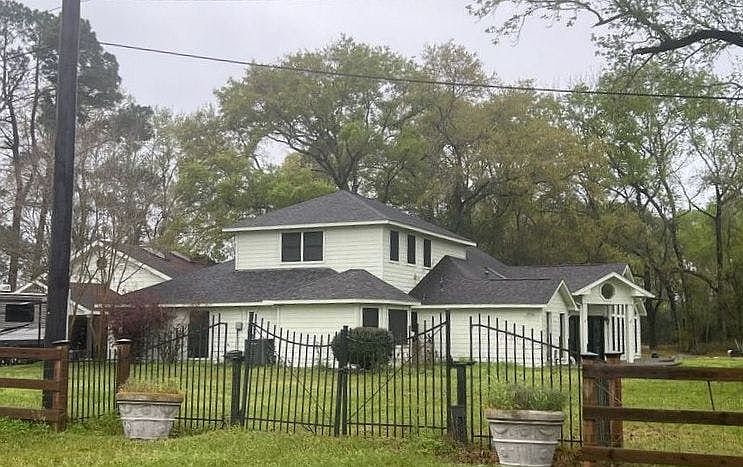 2nd image of 326 Spanish Cove Dr