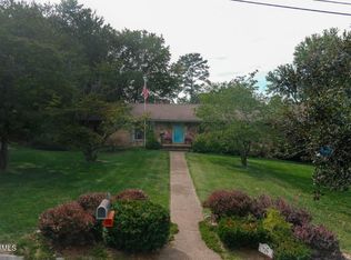 729 Kempton Rd, Knoxville, TN 37909