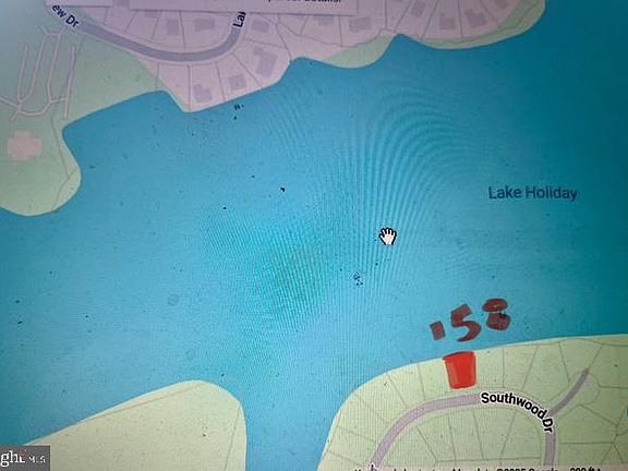 4th image of Southwood Drive Lake Front