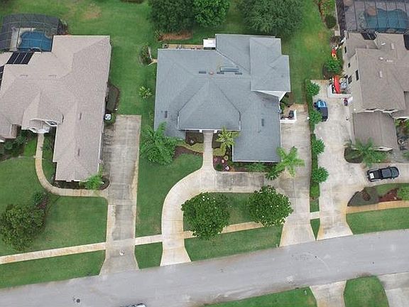 3rd image of 105 Pine Side Dr
