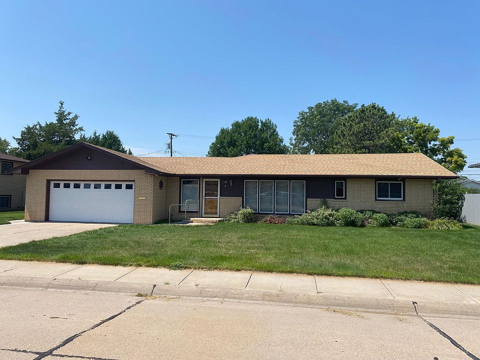 1st image of 310 Michael Ave