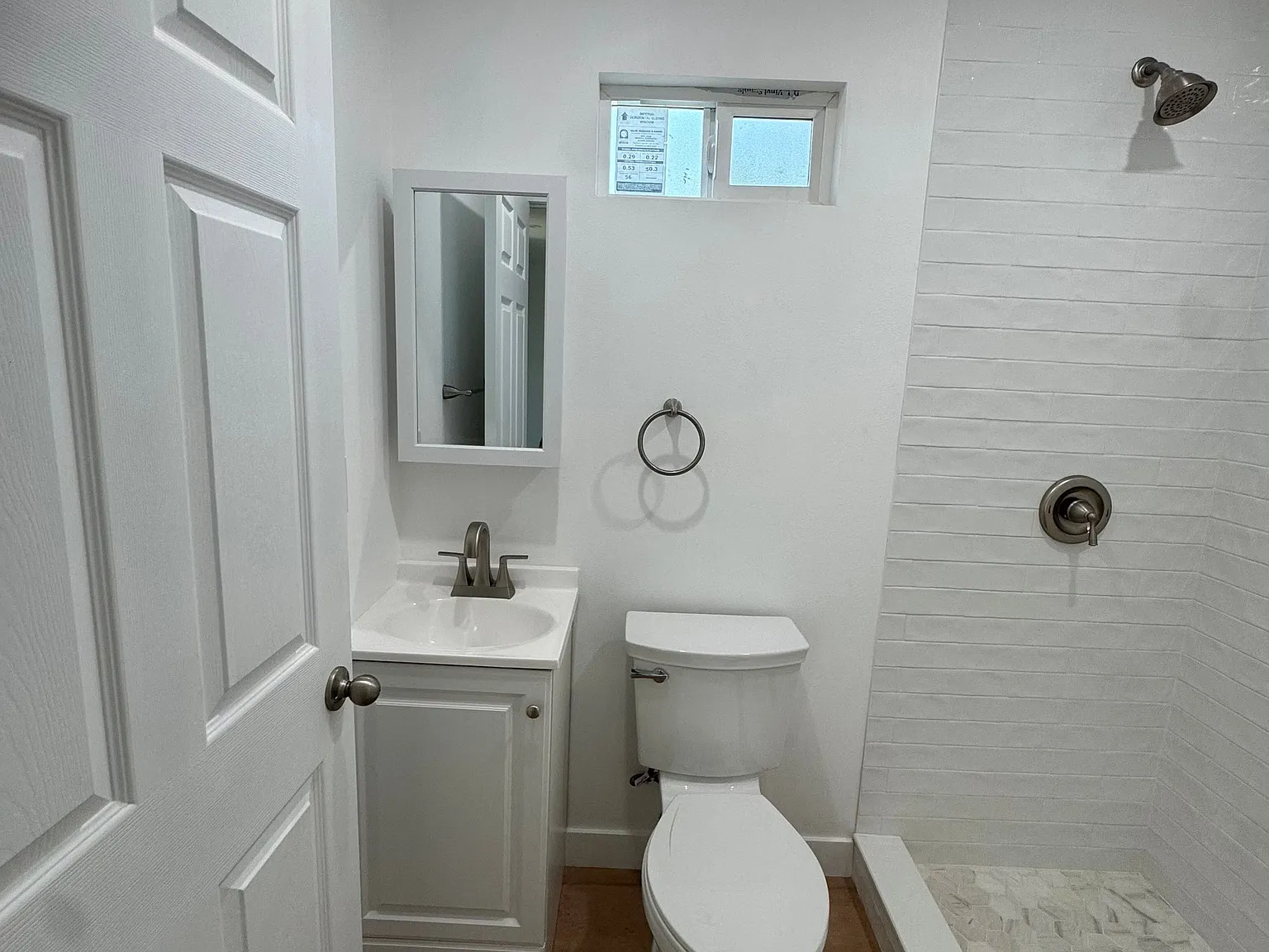 Cozy 2 Bed/2 Bath Home in Downey | Available 09/01 | $3250/mo — Photo 3