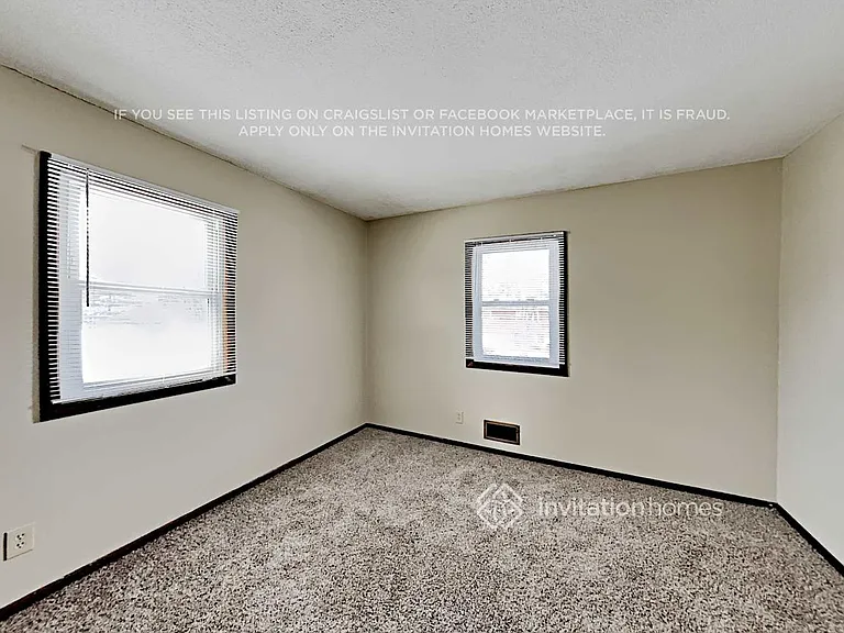 8427 Northern Dr — Photo 15