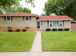 2523 W Castle Ct, Peoria, IL