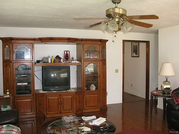 02 Living Room