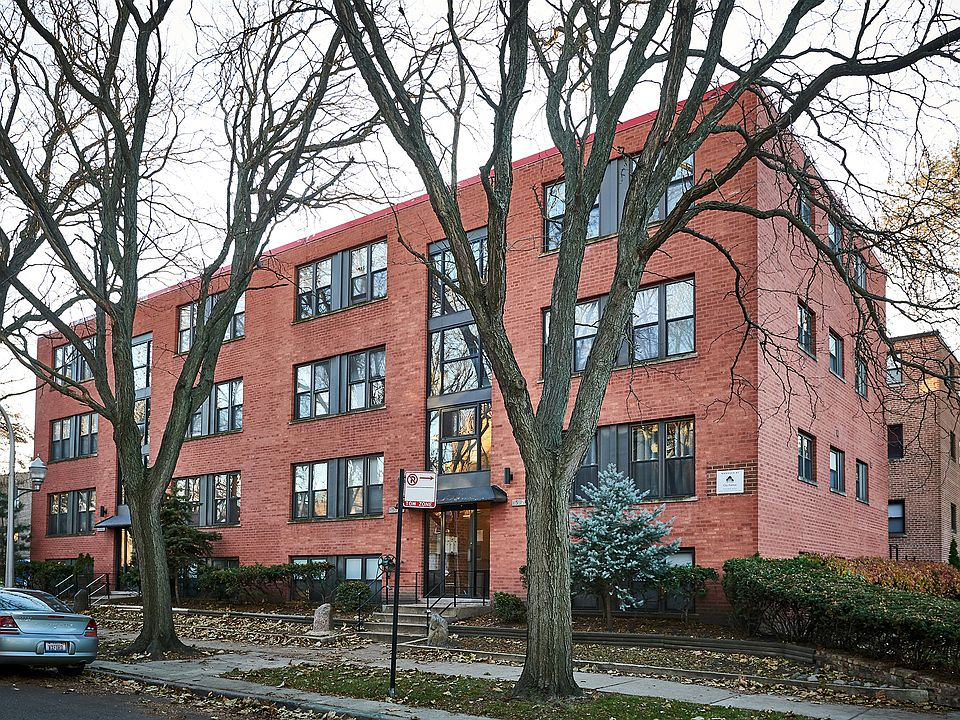 1st image of 5316 N Francisco Ave #1S