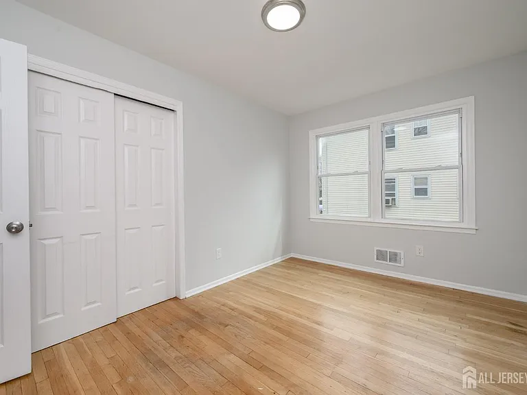 796 Inman Ave #1 — Photo 18