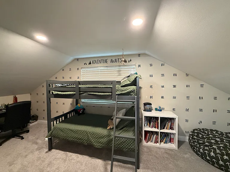 364 N 800 E — Photo 17