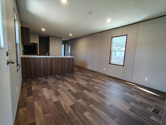 3rd image of 5135 S Hydraulic St Lot 136