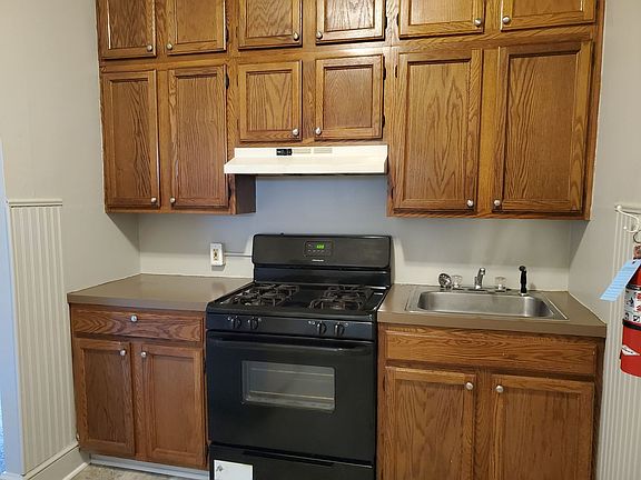 4th image of 219-221 N Mulberry St #4