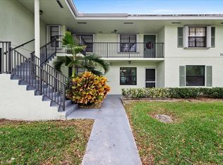 701 Sabal Ridge Cir APT B, Palm Beach Gardens, FL 33418