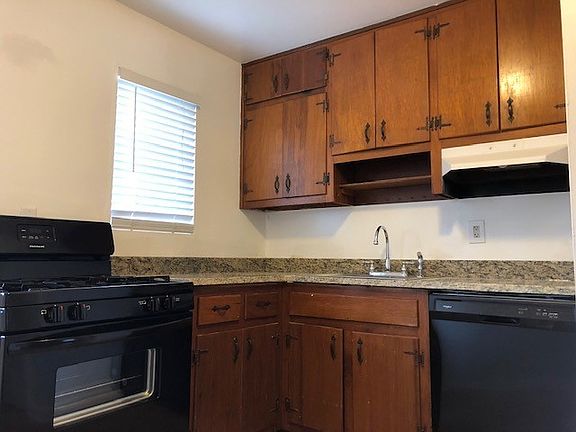 5th image of 436 N Highland Ave NE APT 10