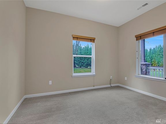 Office space just off of foyer