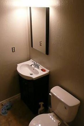 2nd Bathroom