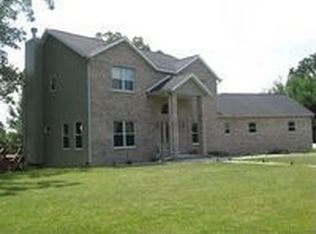 W2003 Duborg Rd, Fall River, WI 53932