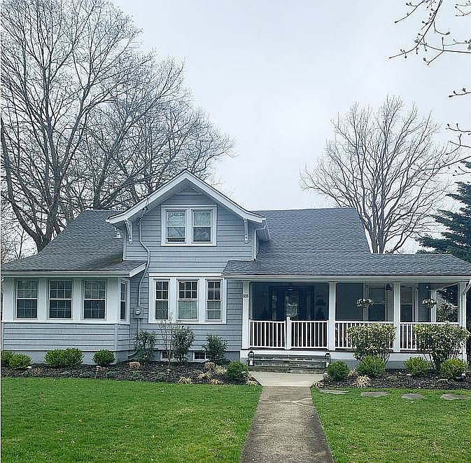 1st image of 535 Bradford Ave