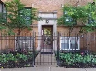 3821 W Wrightwood Ave APT 3B, Chicago, IL 60647
