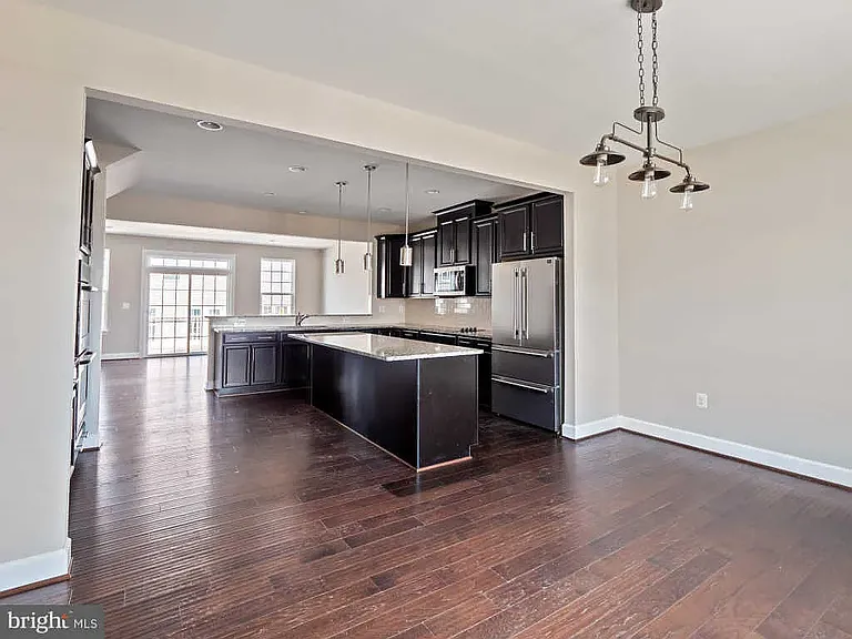 10715 Caledonia Meadow Dr — Photo 26